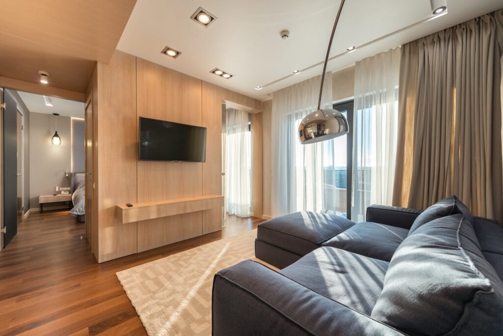 Pisos laminados para deixar sua casa mais aconchegante.